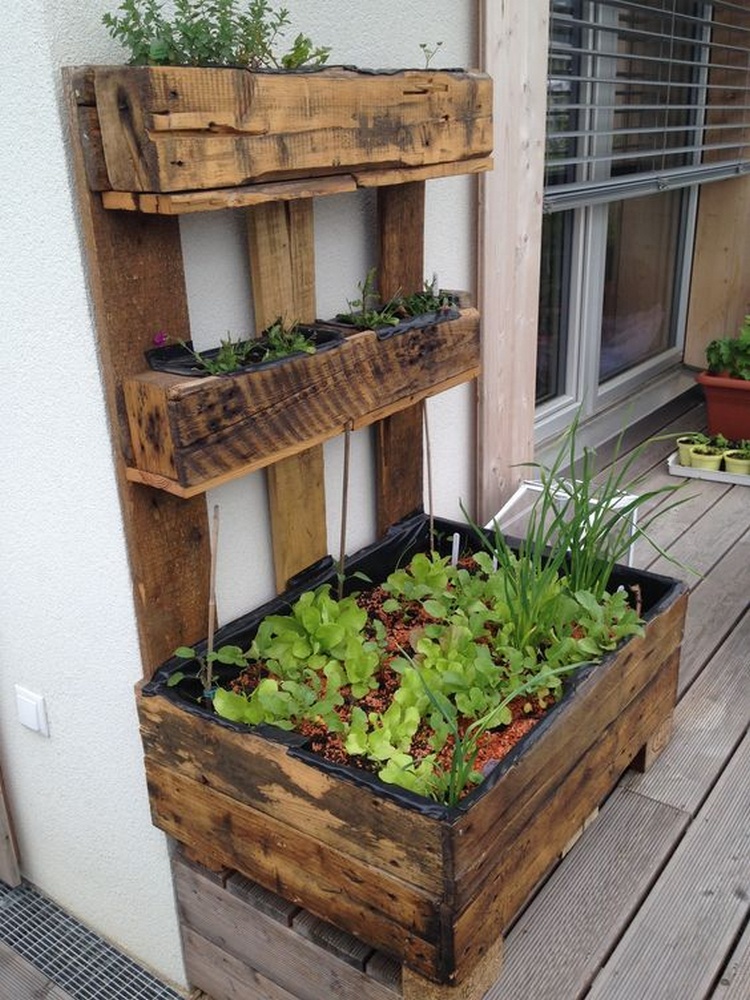 Wood Pallet  Patio Ideas  Pallet  Wood Projects